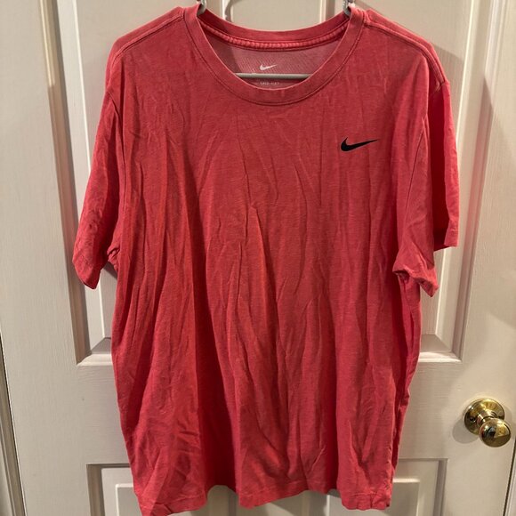 Nike Dri-Fit Coral Men's Short Sleeve T-Shirt ~ Large - Picture 1 of 5